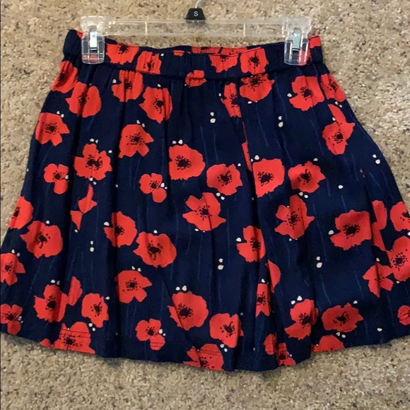 Skirt with poppies - Picture 1 of 1